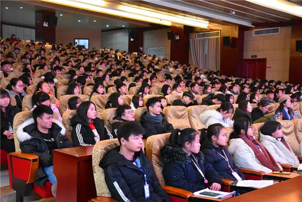不忘初心跟党走,青春宜职立潮头 ——我校举行微团课大赛